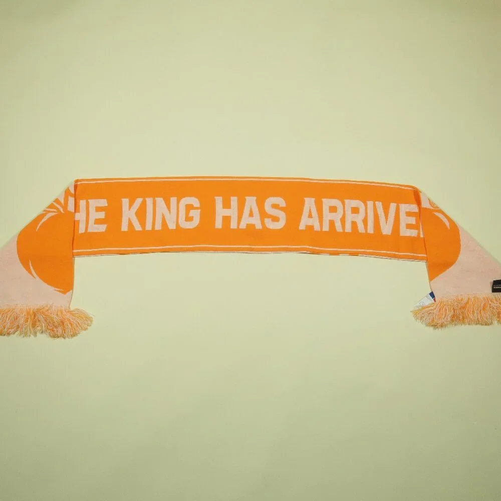 Atlanta United FC Peach Scarf The King Has Arrived New Ruffneck 2014